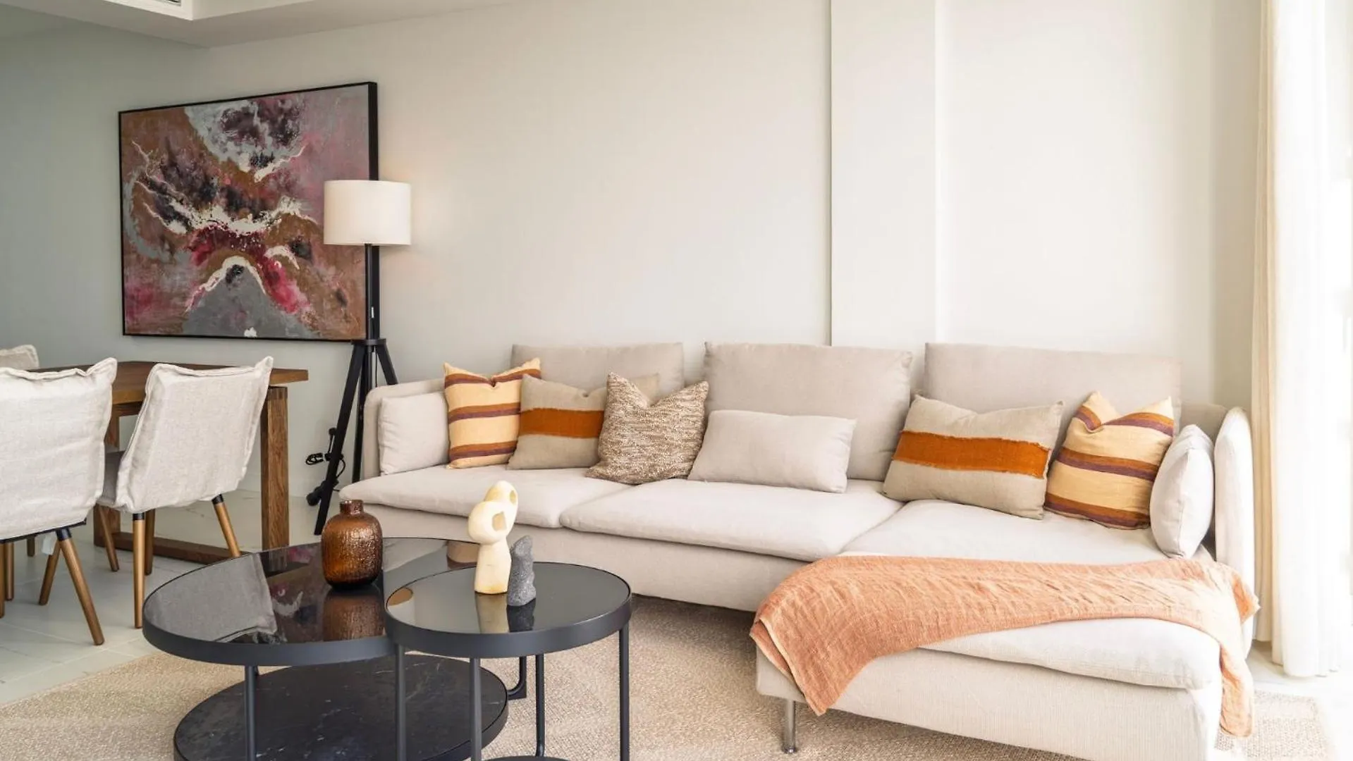 הקונטקטים של Modern Two-Bedroom Coastal Retreat With Panoramic Sea Views To Africa